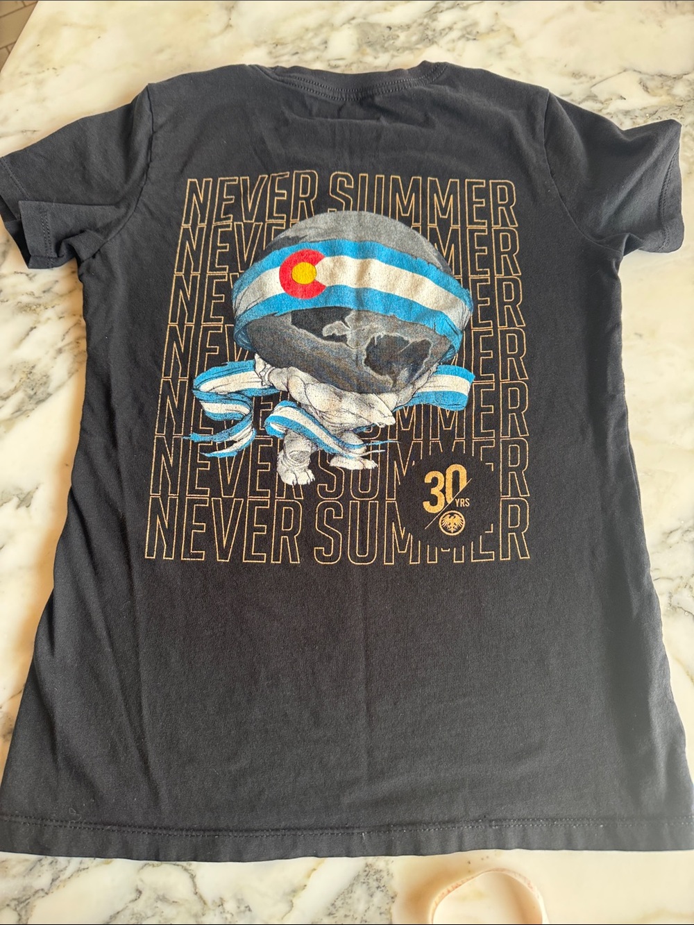 Never Summer Snowboard 30 Years Logo Polar Bear Throwback T-shirt Women’s Small